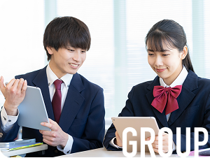 授業を行う講師のイメージ